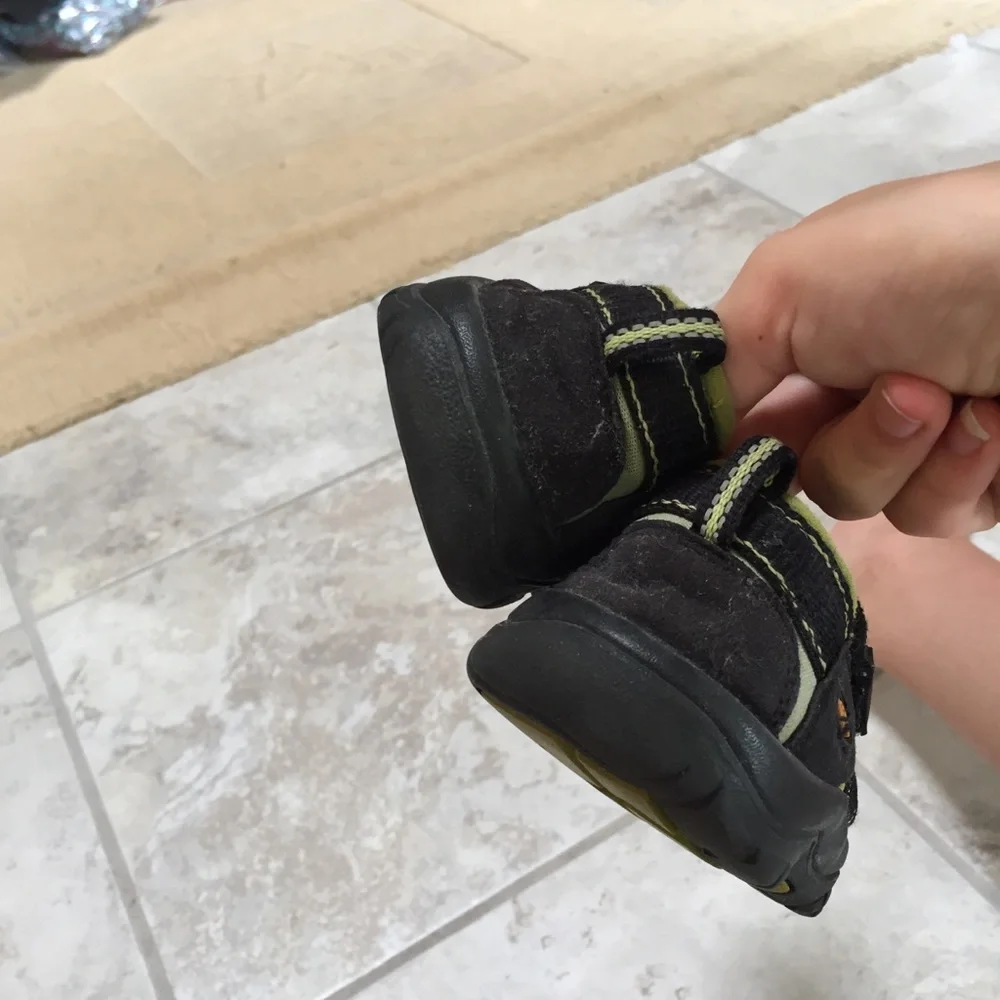 Youth Keen Newport Green Water/Hiking Sandals